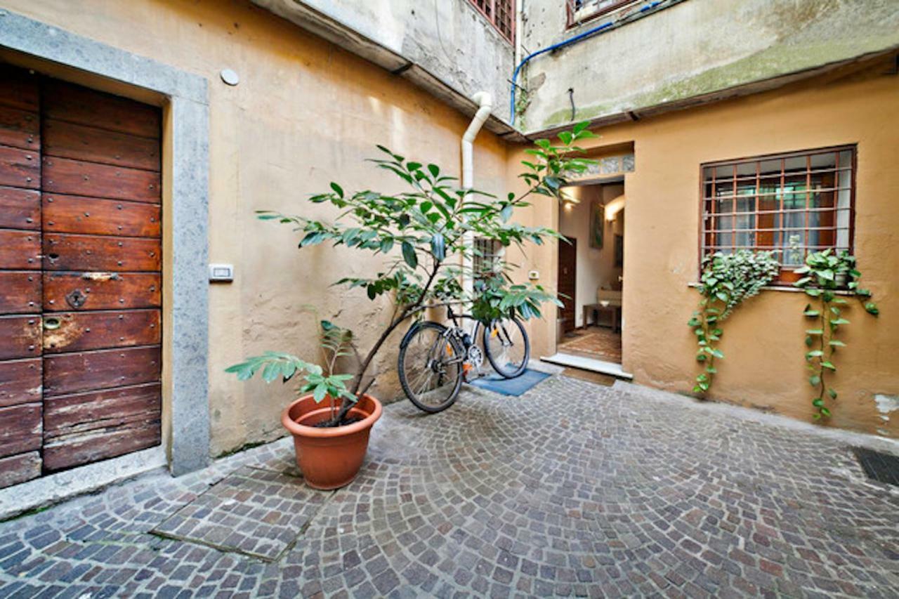 Caratteristico Appartamento A Piazza Navona Rom Exterior foto